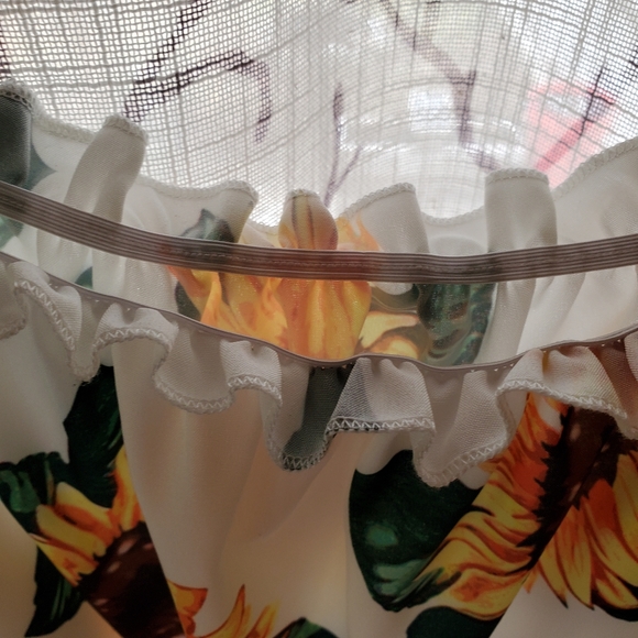 Cute SHEIN Curve Sunflower Elastic Crop Top 4XL - Picture 3 of 3